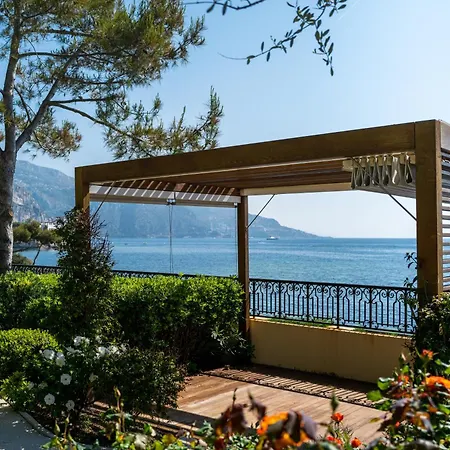 Bella Luna Villa *